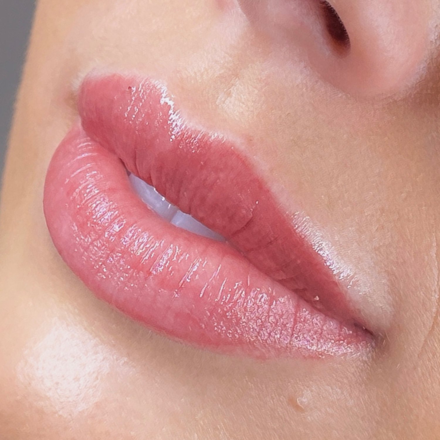 Glossy natural lip blush result