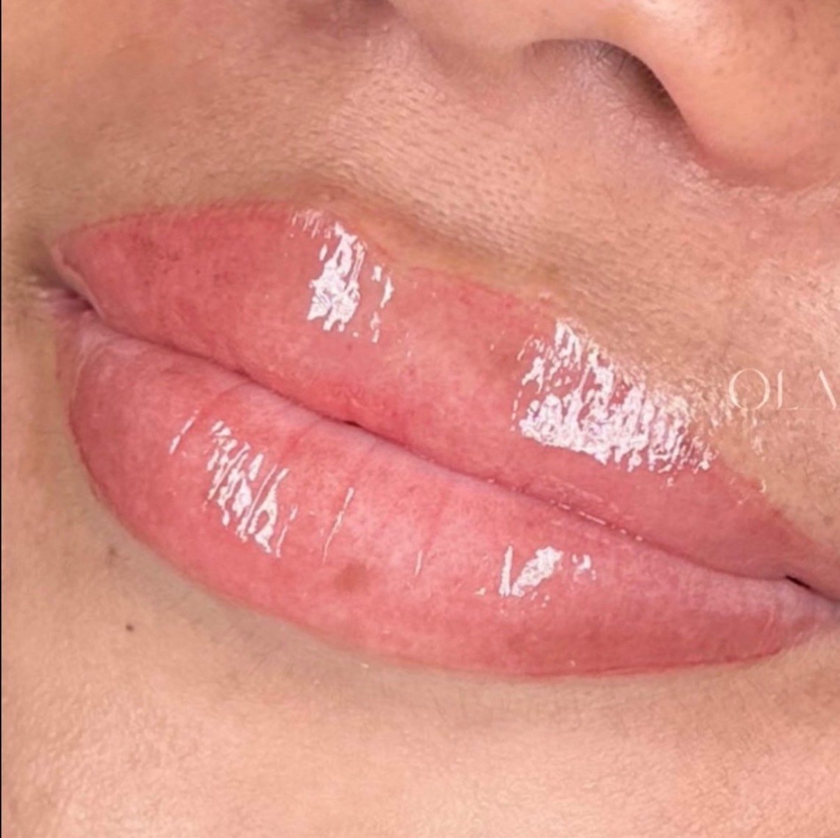 Glossy lip blush result